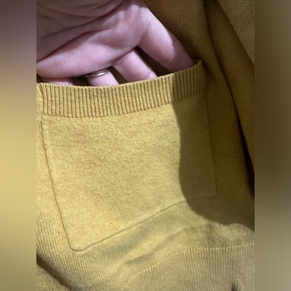 đź’›CUTE OVERSIZED KERSH BUTTON FRONT CARDIGANđź’› - Picture 6 of 9